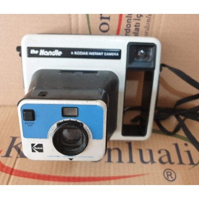 A KODAK INSTANT CAMERA The Handle KOLEKSİYONLUK A KODAK INSTANT CAMERA The Handle KOLEKSİYONLUK